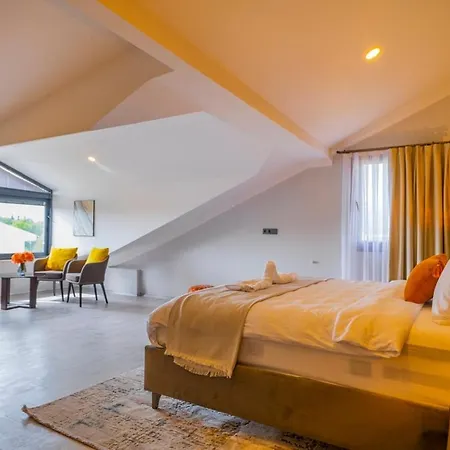 Villa Fethiyede Denize Yakin Sueper Lueks Fethiye