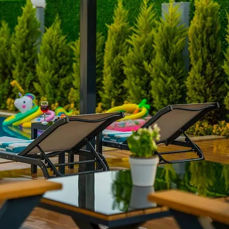Villa Fethiyede Denize Yakin Sueper Lueks
